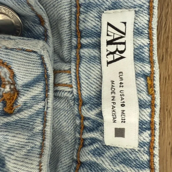 Zara Light Blue Straight Leg Jeans for Women - Picture 4 of 4